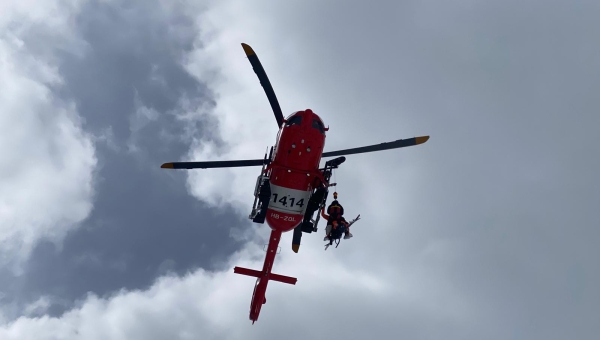 Deux skieurs surpris par une avalanche au Col du Pilon